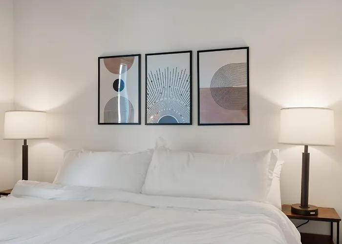 Hotel Sophisticated 4br - Modern And Luxurious Chicago