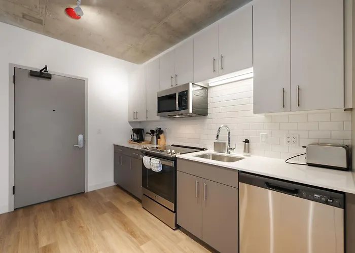 Hotel Sophisticated 4br - Modern And Luxurious Chicago