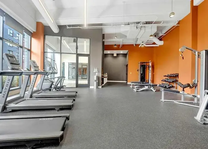 Sophisticated 4br - Modern And Luxurious Chicago